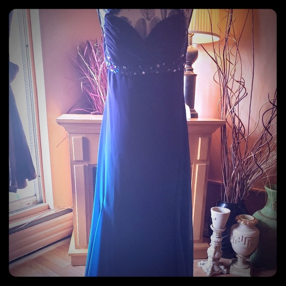 Clearing out my closet - Picture 1 of 4